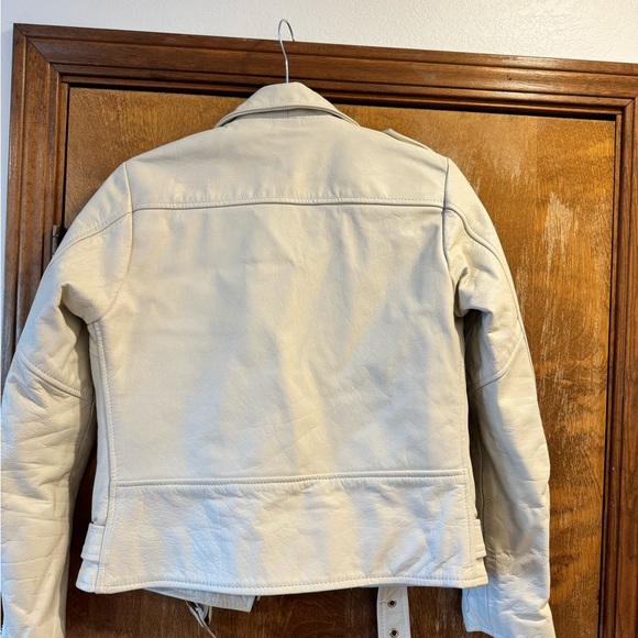 Luxury White Leather Jacket - Picture 12 of 12